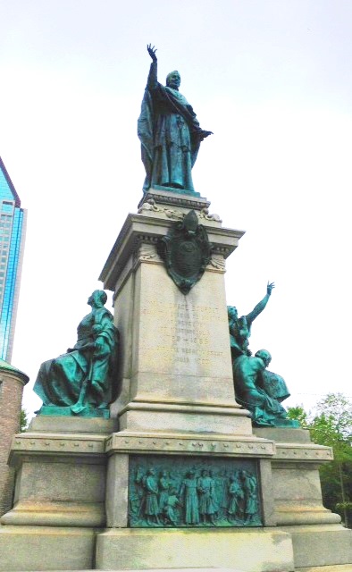 a statue in Montreal