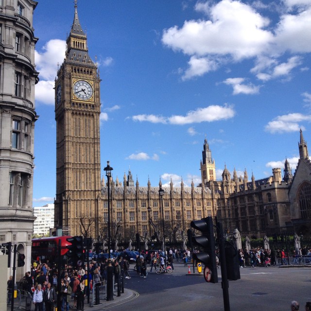 Looking at Big Ben and Parliament in London