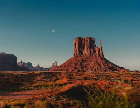  Big rock formations in Monument Valley, Arizona